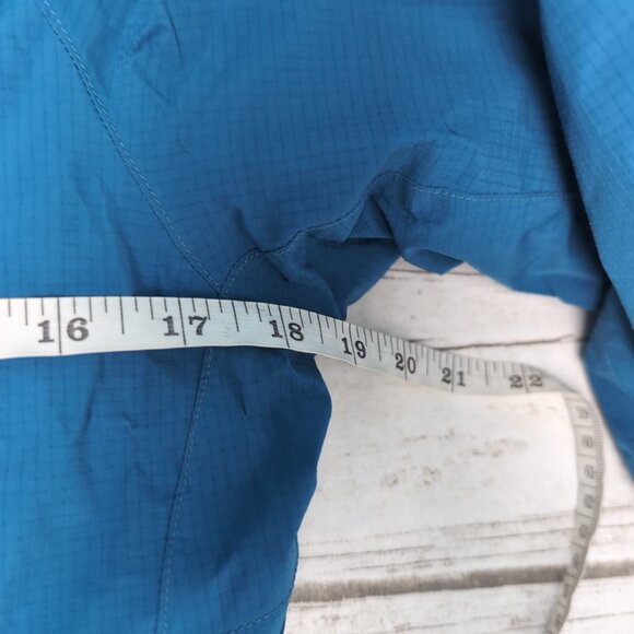 Mountain Hardwear Women's Blue Ski Jacket Size Medium - Picture 8 of 10